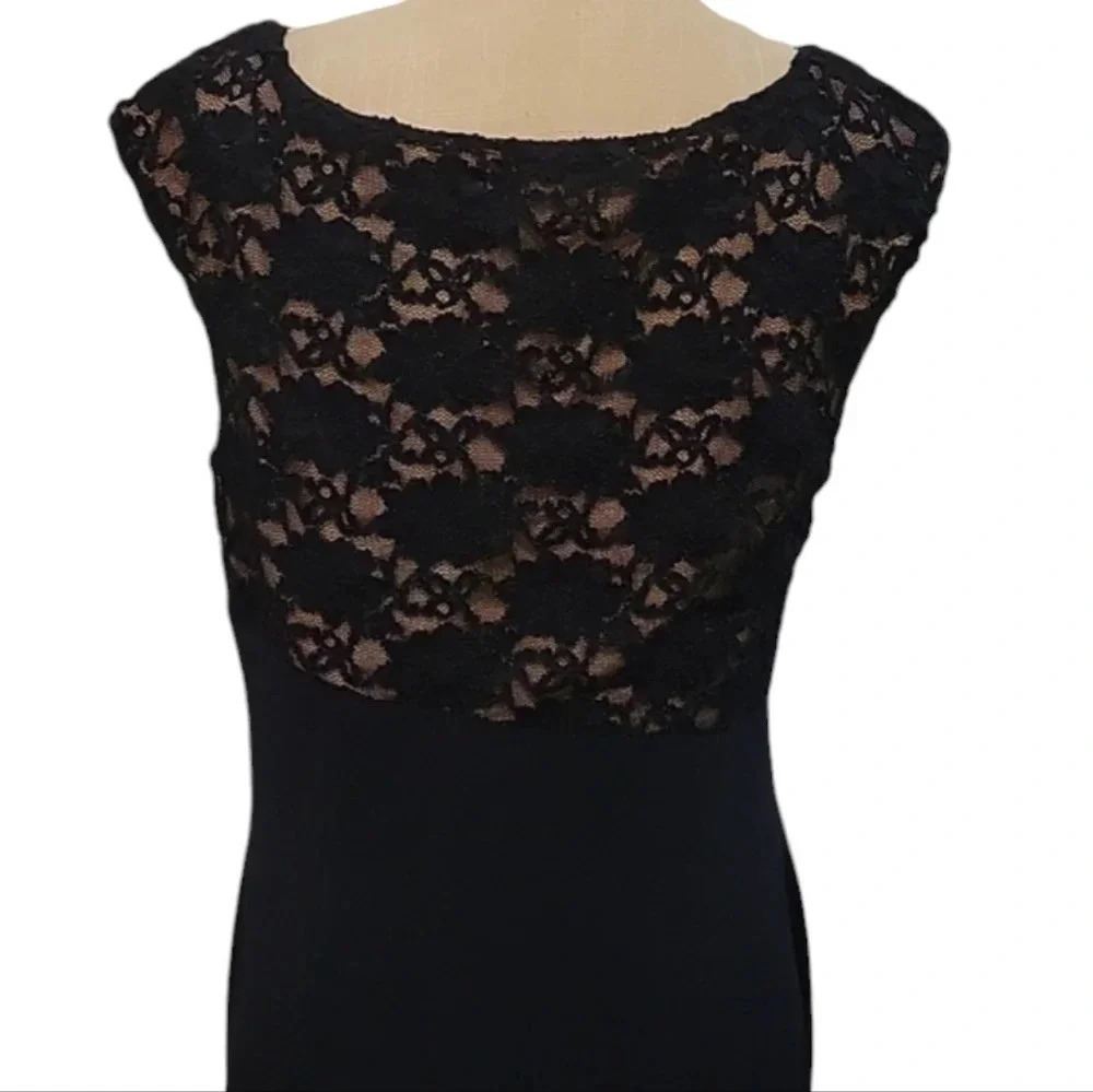 Signature Sadie Dress - Picture 5 of 7